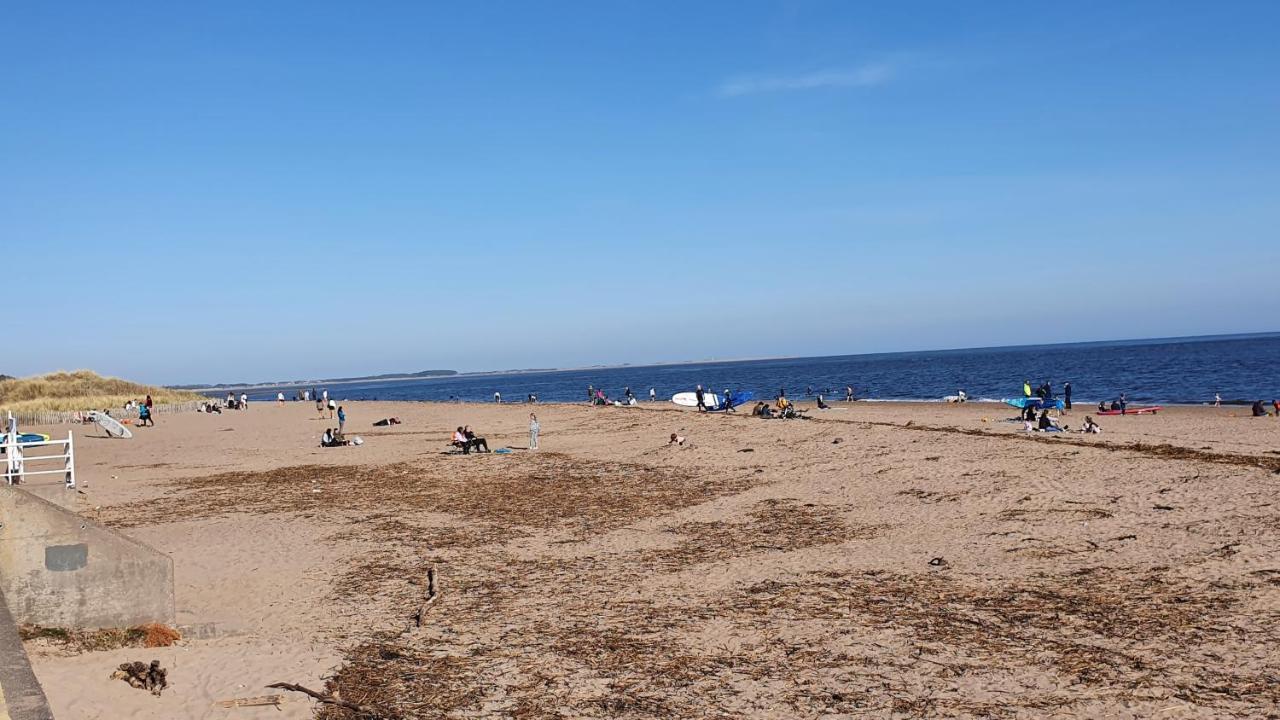 Great Location, Large 1 Bed Flat With Parking Appartement Broughty Ferry Buitenkant foto