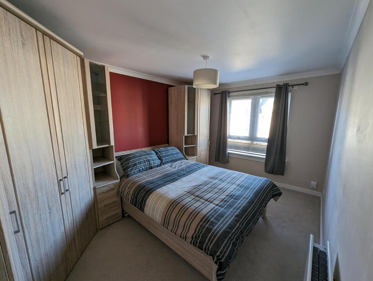 Great Location, Large 1 Bed Flat With Parking Appartement Broughty Ferry Buitenkant foto